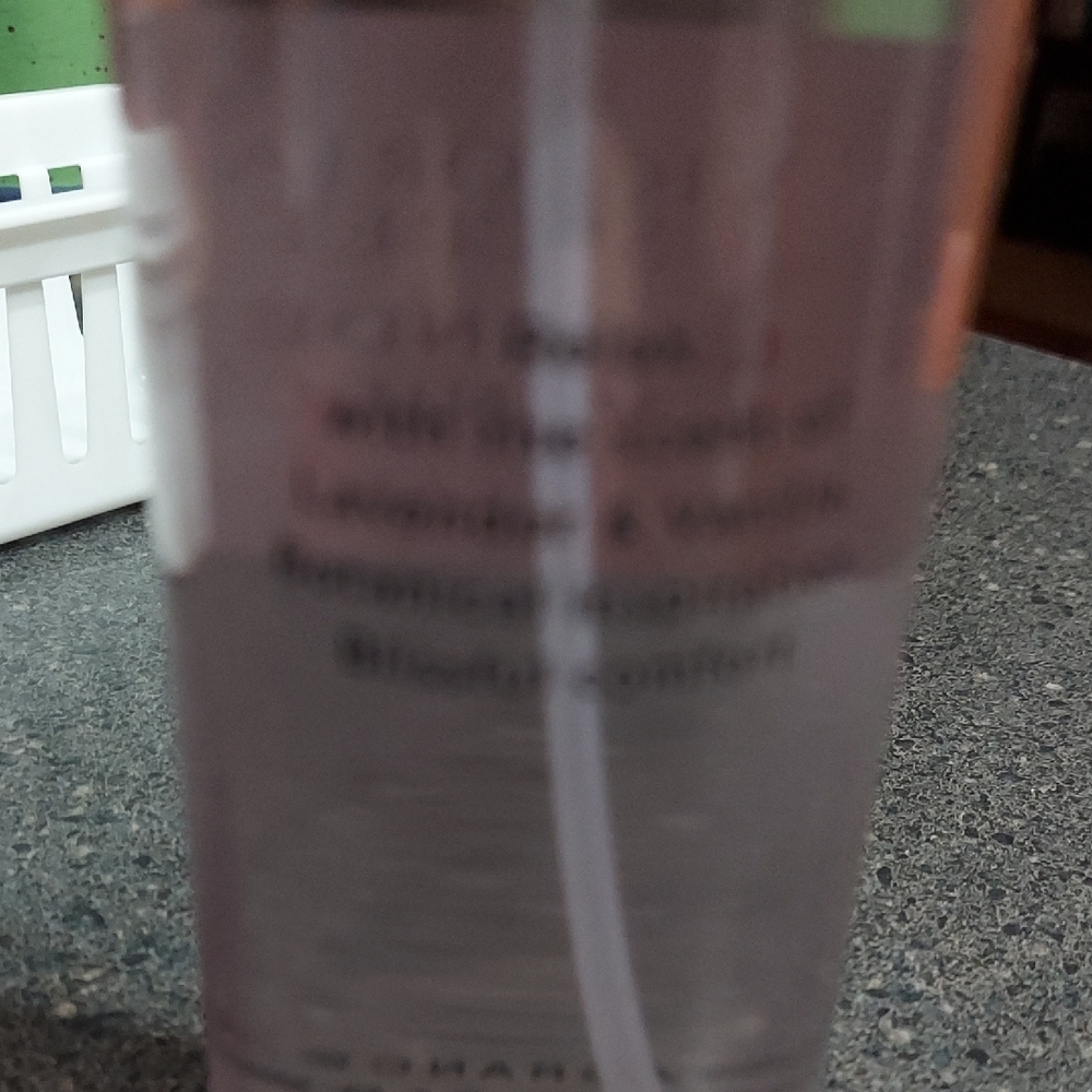 Victoria's Secret Lavender & Vanilla Mist - Picture 5 of 8